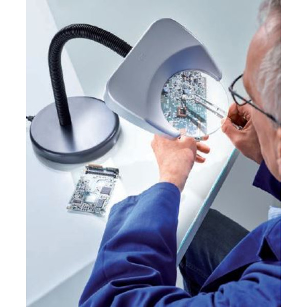 Schweizer Tech-Line LED magnifying lamp, 2700K, 2x/Ø120mm, biconvex, table base