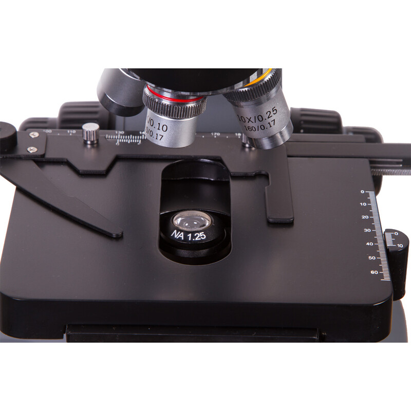 Levenhuk Microscopio stereo 740T Trino 40-2000x LED